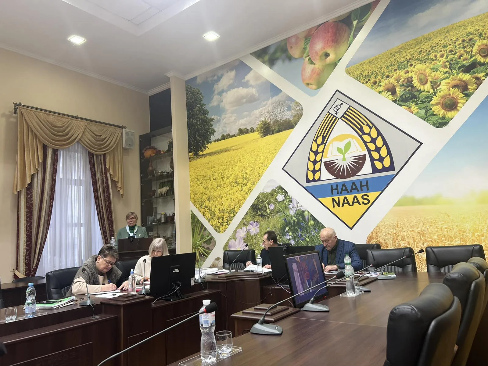 19 січня 2024 у малій конференц-залі Президії НААН відбулося засідання відділення рослинництва