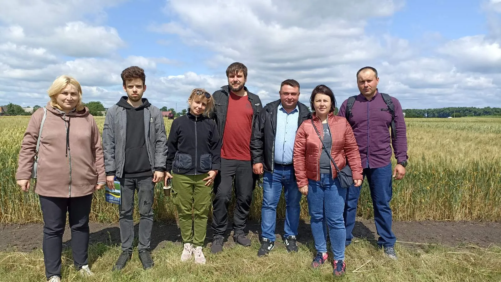 Участь співробітників та здобувачів Дні поля «Інновації селекційних установ НААН в рослинництві».